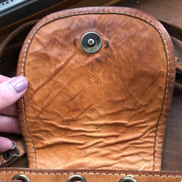 Vintage Paraguay Genuine Hand Made Leather Satchel - Picture 4 of 15